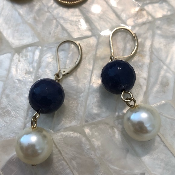 Bundle of earrings - Picture 4 of 6